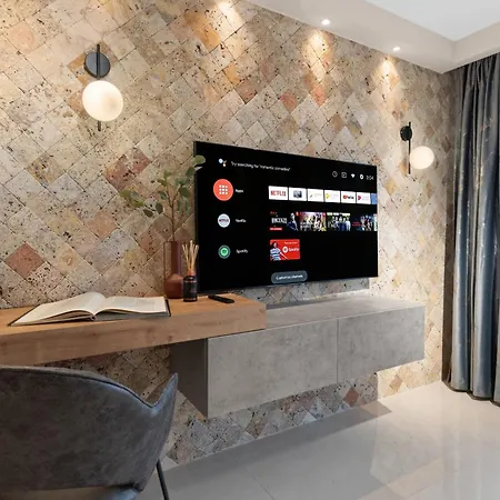 Penthouse Romana-2